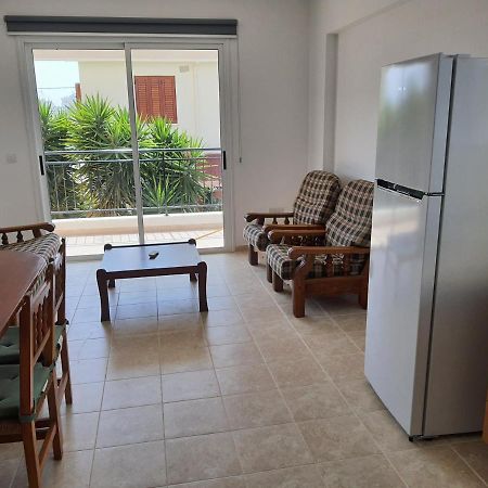 Lovely Apartment At The City Center Of Paphos Bagian luar foto